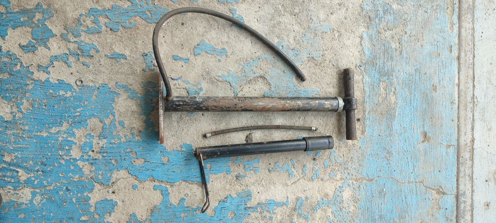 Насос для велосипеда.