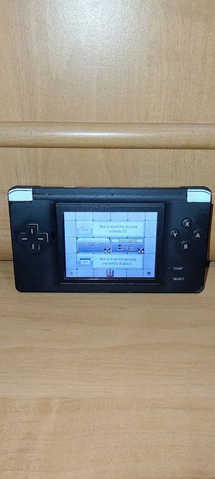 Carcasa modificată by Nintendo