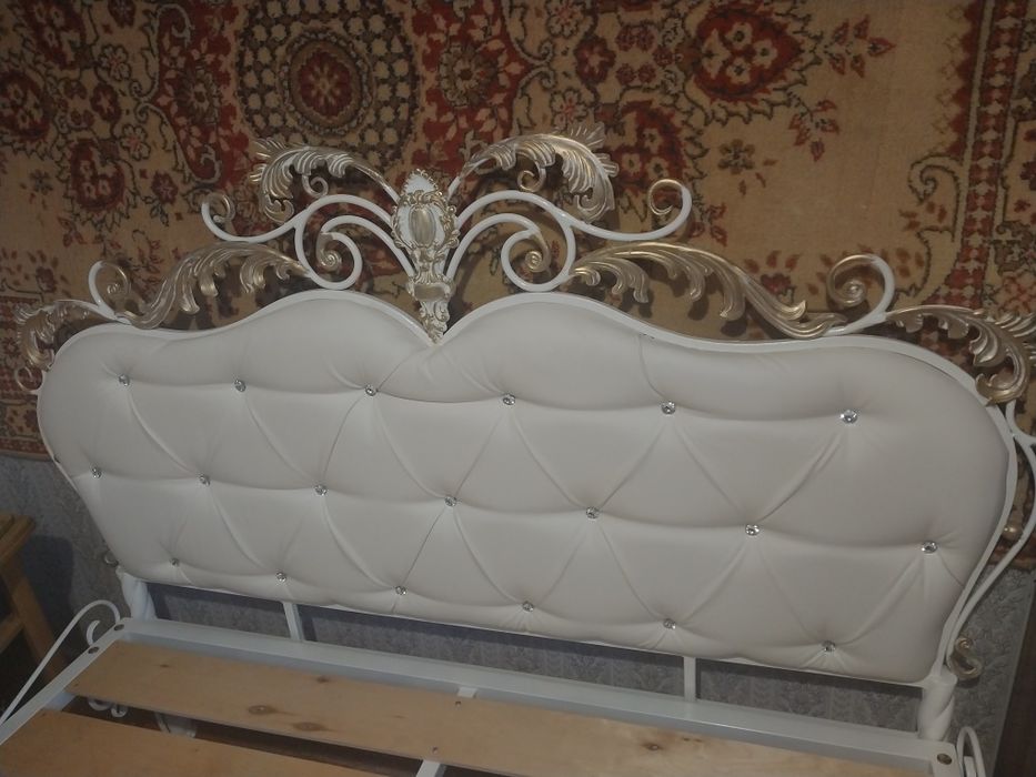 Продам кровать ручной работы