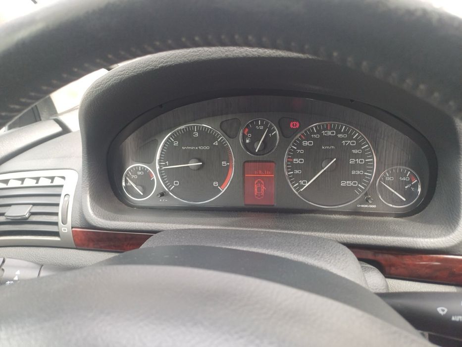 Продавам Пежо 407 SW.,