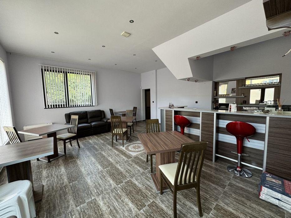 Продава се Къща в Казанлък - 380 кв.м за 343 €/кв.м - Снимка #11