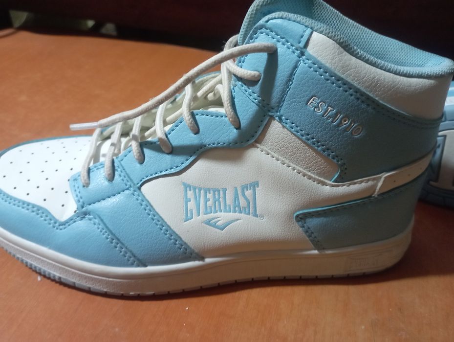 Adidași gheată originali Everlast noi