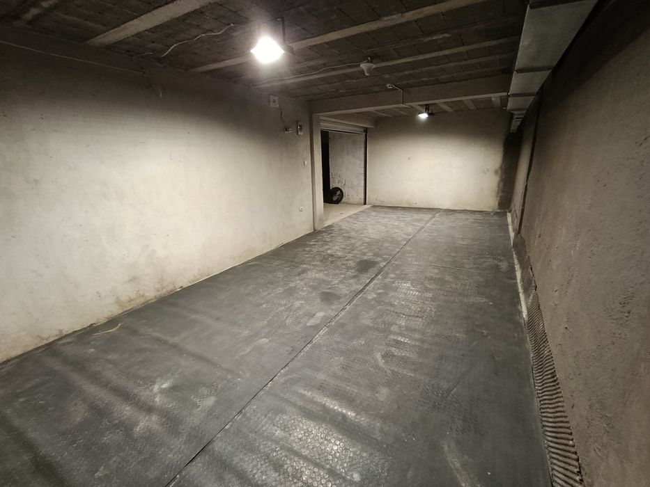 Дава се под наем Гараж / Паркомясто в Велико Търново, Бузлуджа - 40 кв.м за 86.7 € - Снимка #7