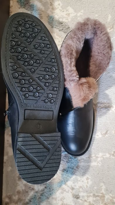 Продам зимние сапоги