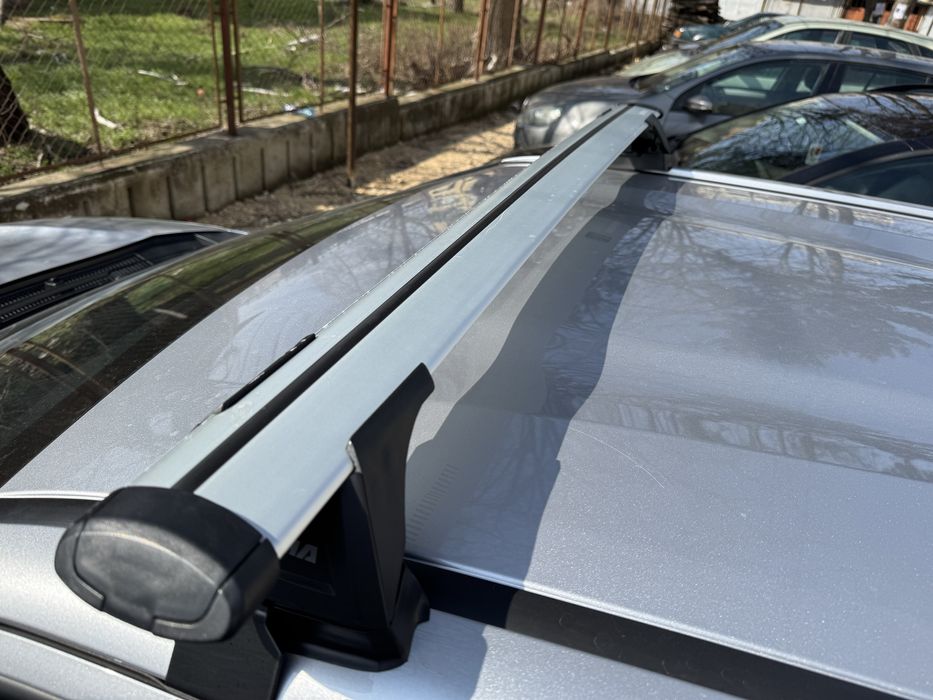 Напречни греди за автомобил Yakima Thrubar