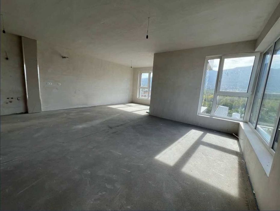 Продава се Тристаен апартамент в София, Витоша - 139 кв.м за 2662 €/кв.м - Снимка #2