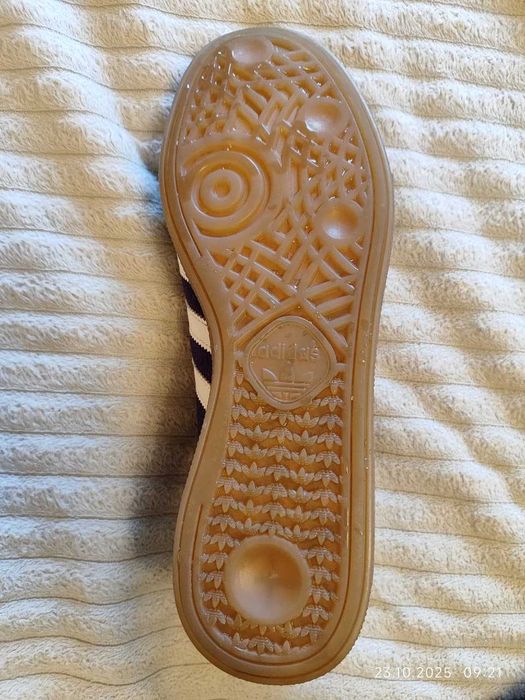 Кроссовки Adidas оригинал, размер 43,5