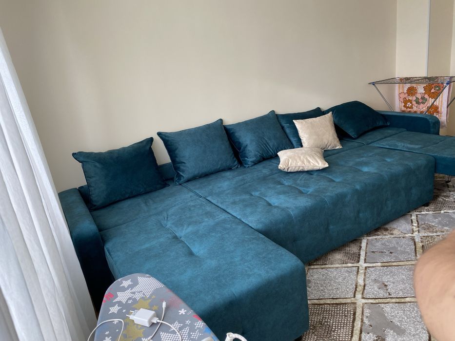 Срочно продам диван