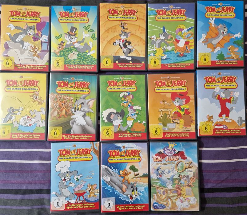 Dvd-uri cu filme si desene si suport