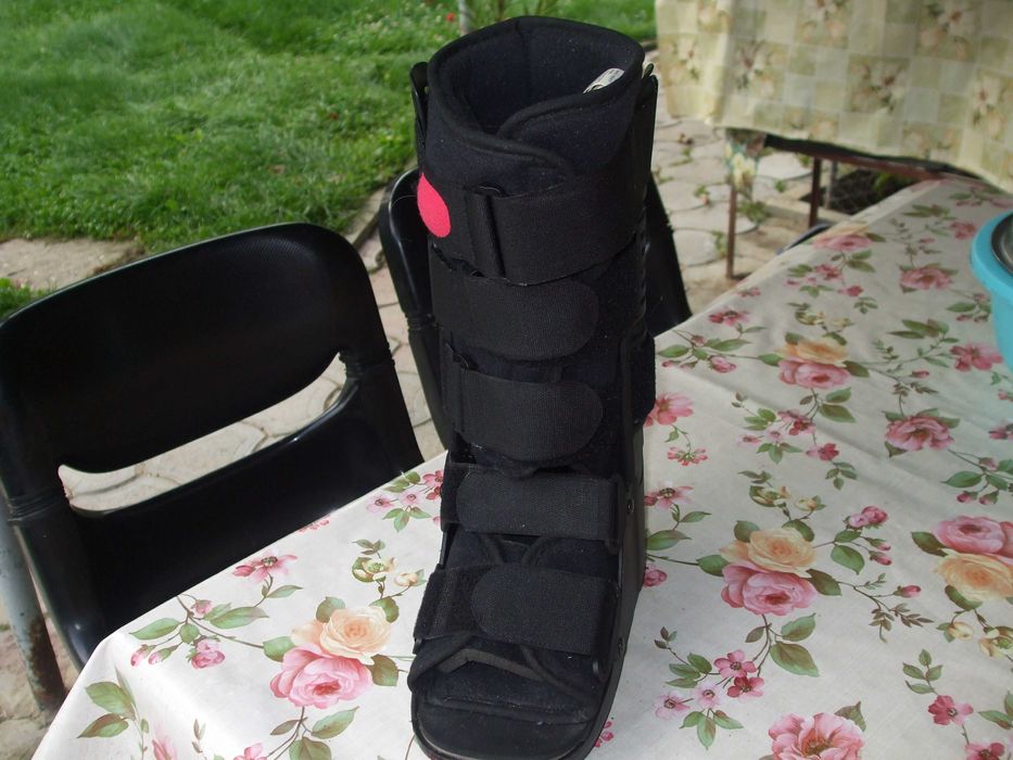 Orteza glezna fixa cu perna de aer