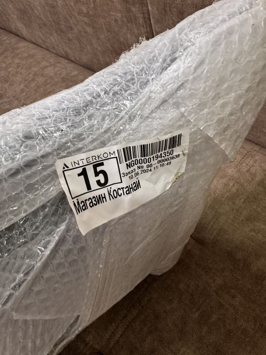 Продам бампер на Лада гранта хетч