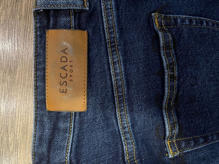 Дамски дънки Escada