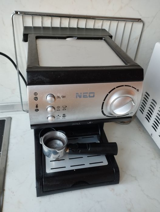 Кафе машина Neo еспресо