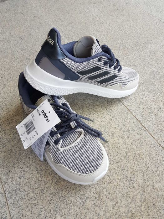 Оригинални маратонки Adidas