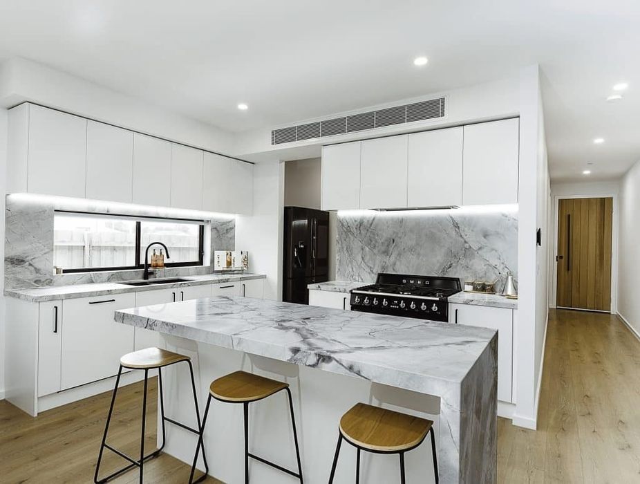 Столешница из CALACATTA