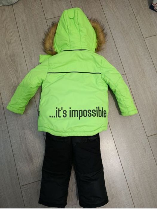 Продам комбинезон на мальчика