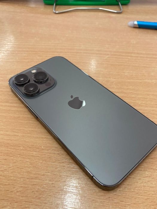 Продам Айфон 13 про на 128гб