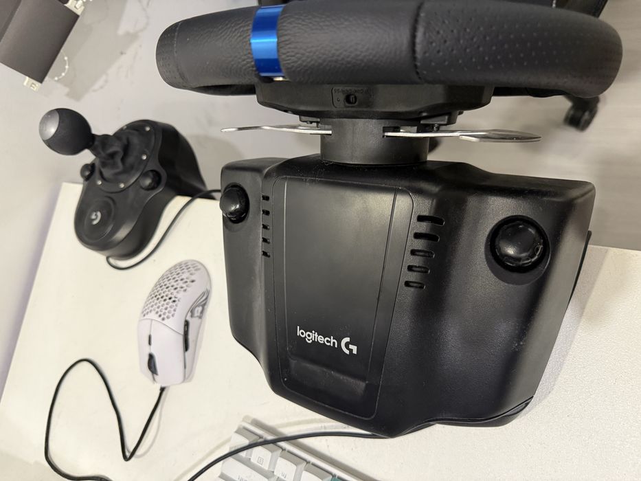 Волан logitech g29 педали и шифтър