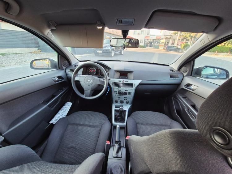 Opel Astra H facelift, 2009, 1.4 benzină, Variante