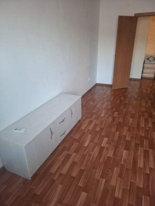 Сдам 1 ком квартиру 6 мкр девушке