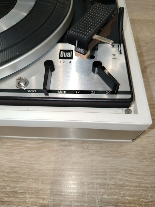 Грамофон Dual 1214 HiFi