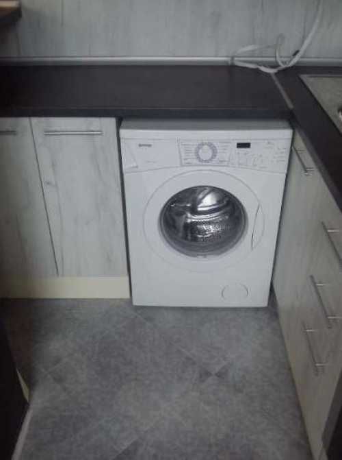 Дава се под наем Двустаен апартамент в Бургас, Възраждане - 40 кв.м за 190 € - Снимка #6