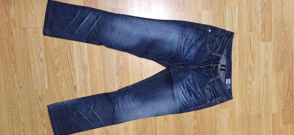 Дамски дънки, тъмносини цена 20 лв