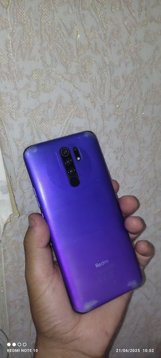 Redmi 9.   64GB holati yaxshi aybi