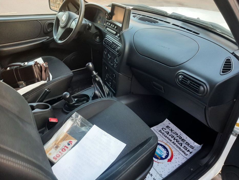 Нива новый продаю Люкс