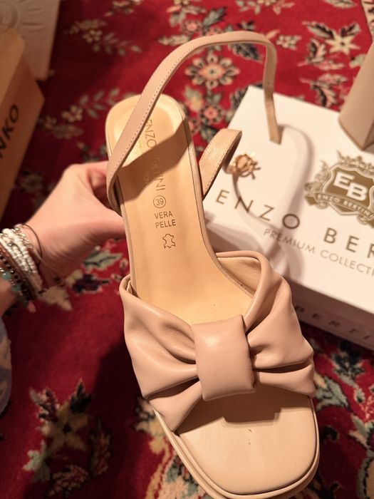 Sandale toc piele 39