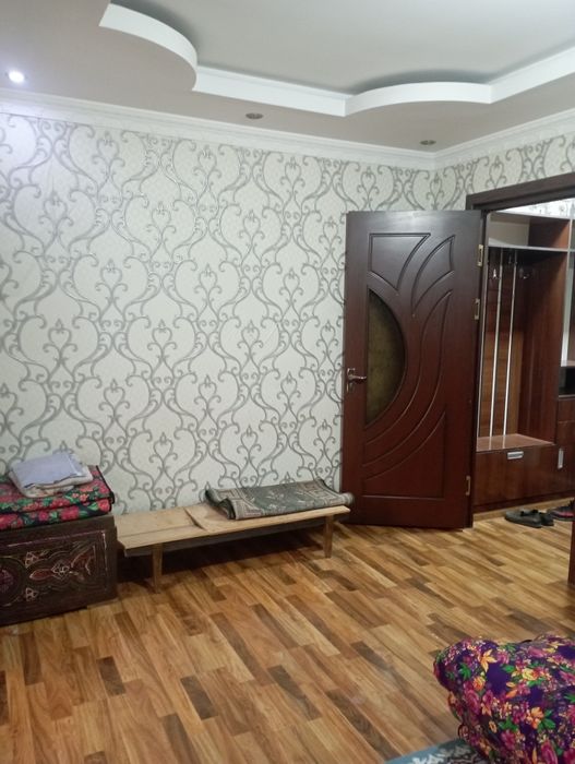 Сдаётся 1 комнатная на Бадамзаре