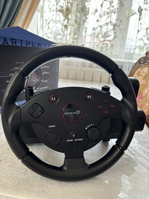 Игровой руль педалымен сатылады!