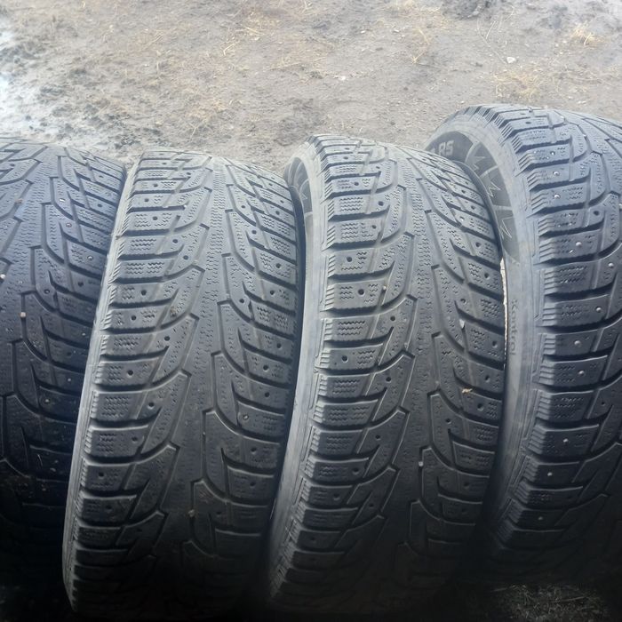 Шины б/у комплект