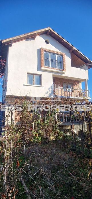 Продава се Къща в Костинброд - 210 кв.м за 607 €/кв.м - Снимка #1