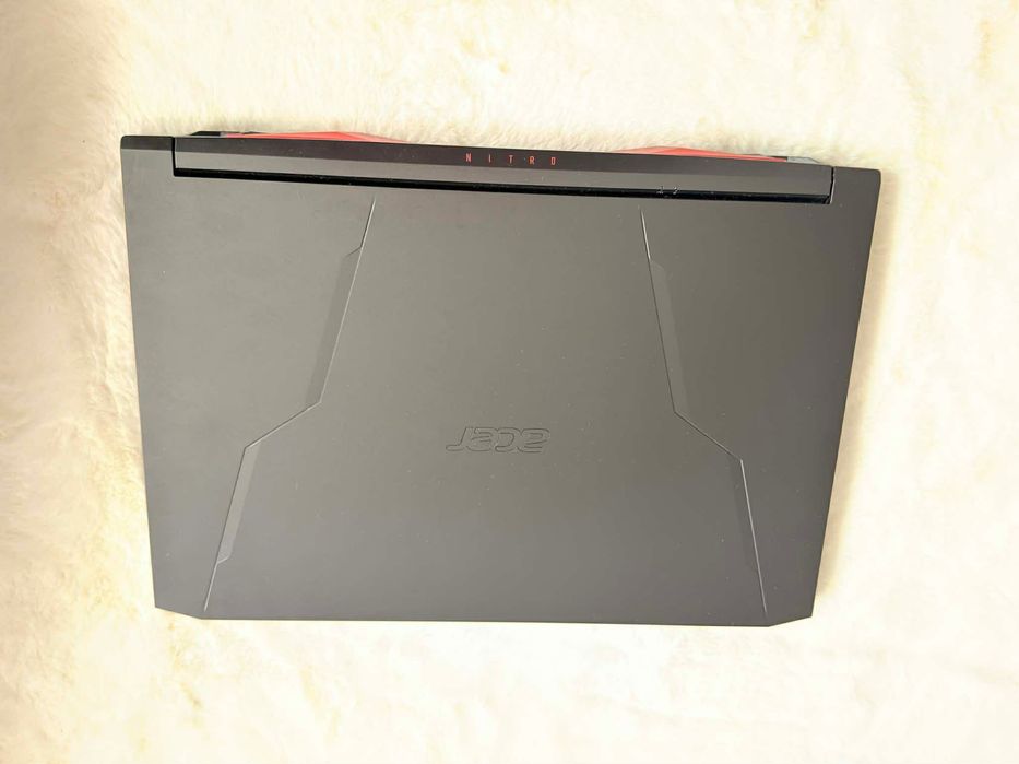 Acer Nitro 5 i9 / RTX 3060 / 17.3”