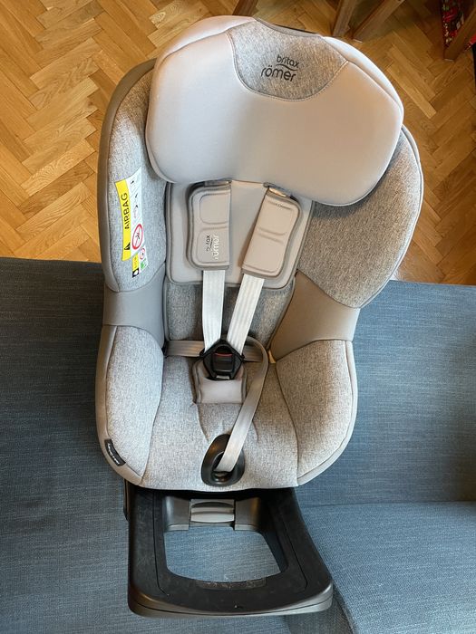 Scaun Britax Romer SWINGFIX M i-SIZE