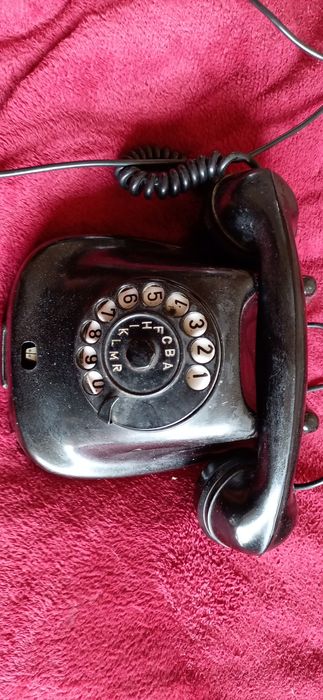 Ретро телефон с шайба и плакет Ленин