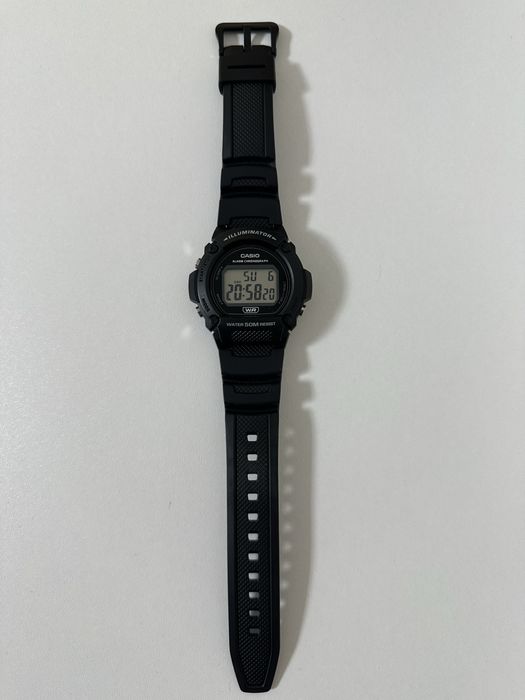 Продаю часы CASIO