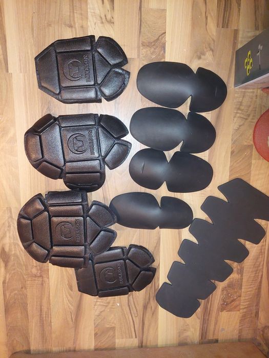 Protectii moto medii-hard ideal pentru geaca moto,atv,enduro