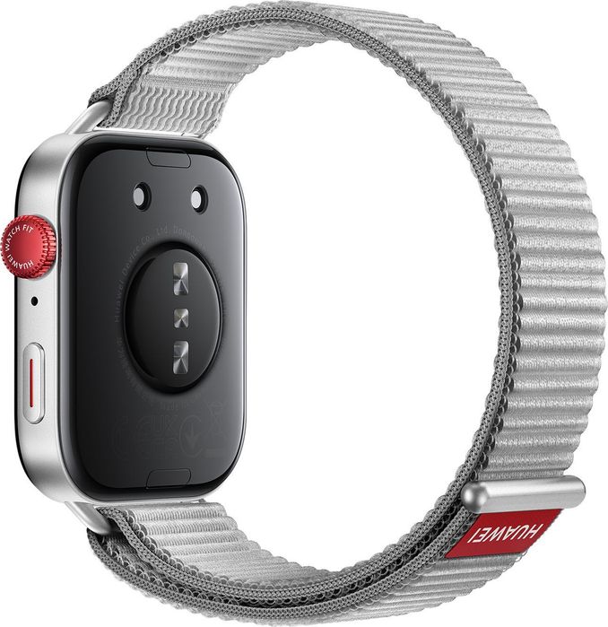 Чисто нова смарт гривна Huawei fit 4