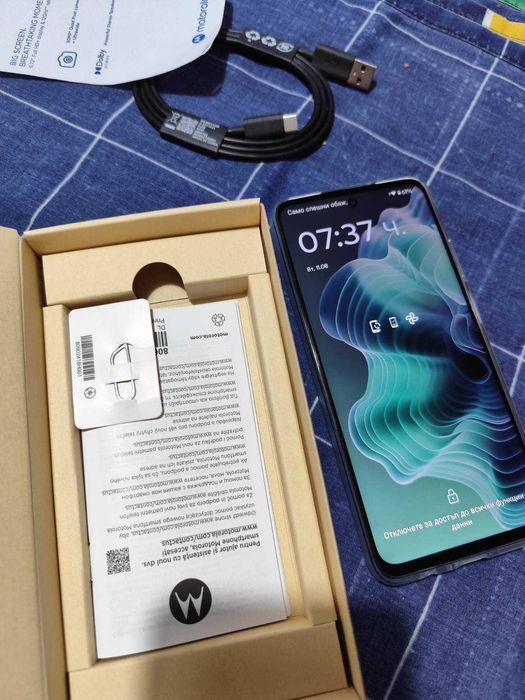 Motorola Moto g35 5G 256GB 4GB RAM Green 2г. Гаранция Йетел