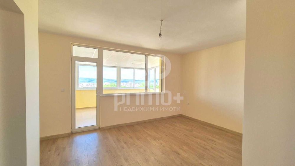 Продава се Четиристаен апартамент в Велико Търново, Бузлуджа - 161 кв.м за 1181 €/кв.м - Снимка #6