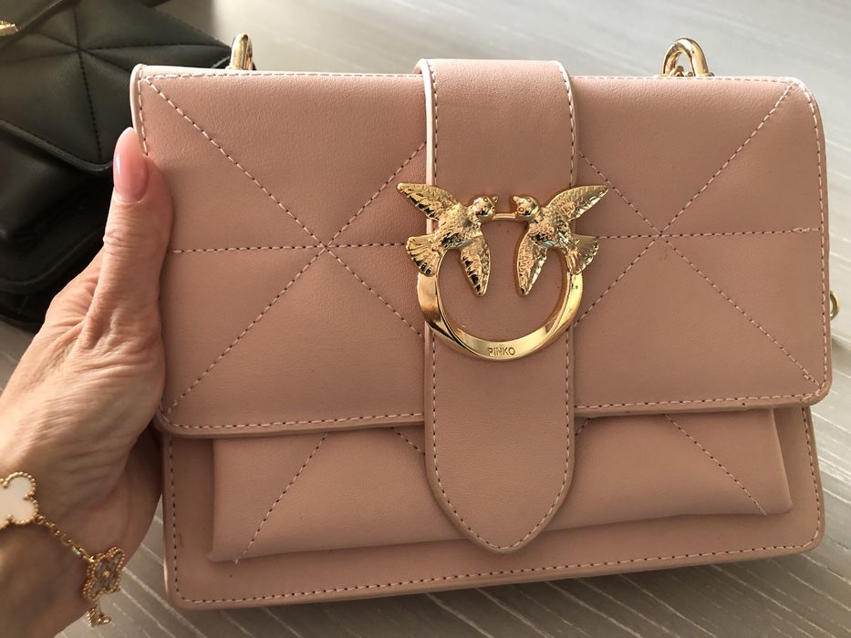 Чанта pinko невероятнив бяло и пепел от рози,черно синьо и циклсмено