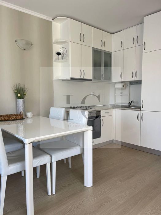 Продава се Тристаен апартамент в к.к. Слънчев бряг - 91 кв.м за 1429 €/кв.м - Снимка #9