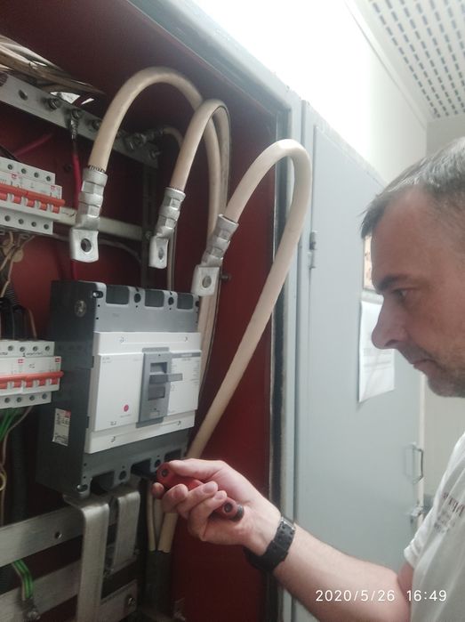 Електро услуги Пловдив Електротехник Ел техник Ел табло ремонт бойлери
