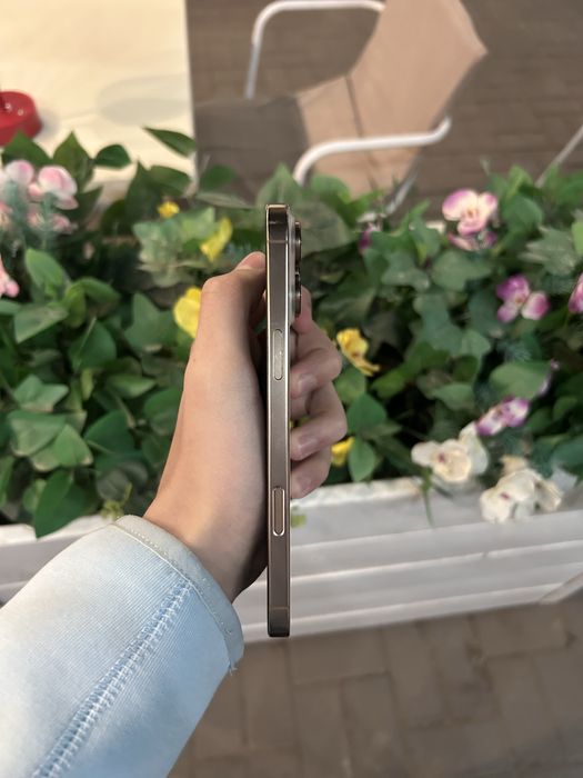 Продам Iphone 16 pro max 256gb