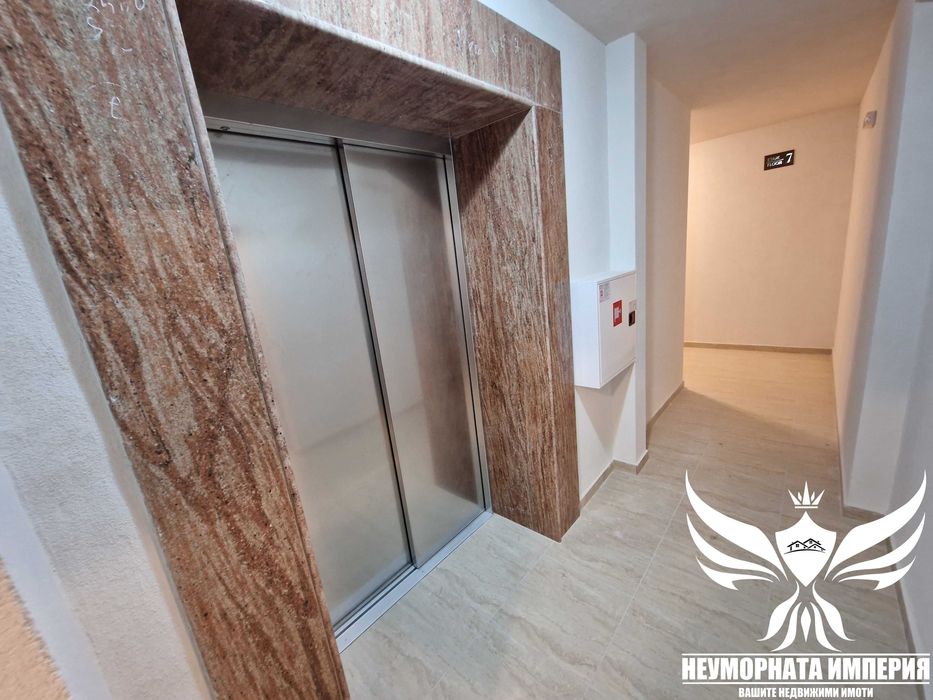 Продавам нов двустаен 120кв.м. 7ет. в гр.Асеновград, център