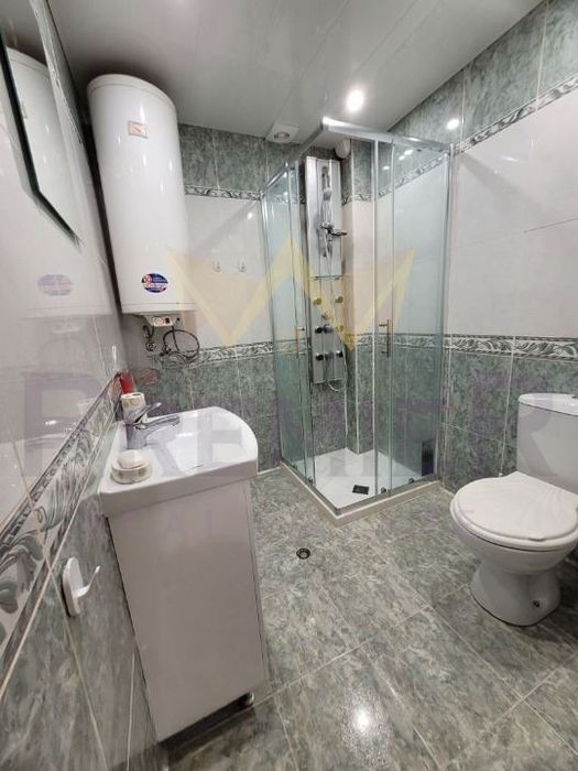 3-стаен в Варна-Лятно кино Тракия площ 65 цена 620