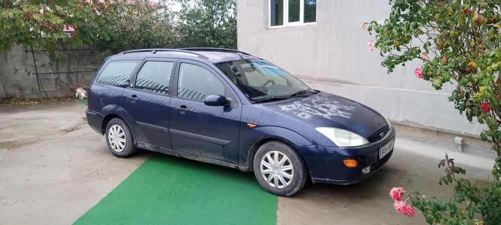 FORD Focus 2002 — imagine 3