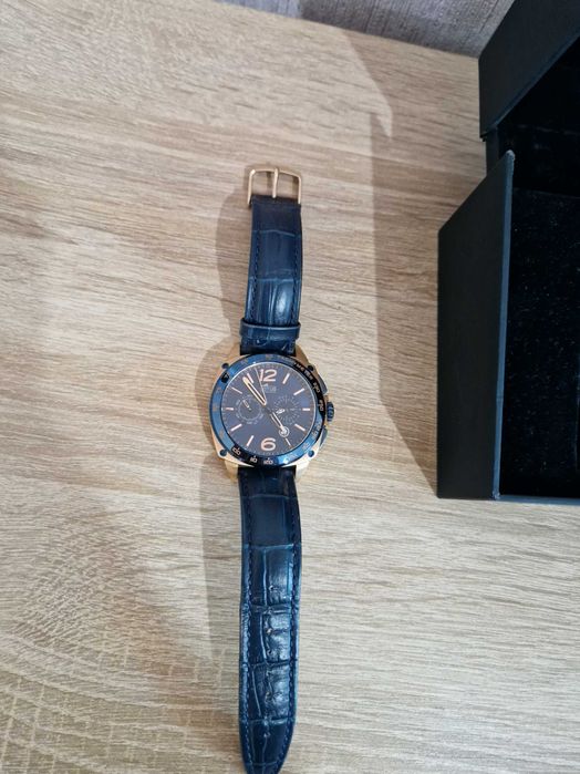 мъжки часовник с гривна lotus